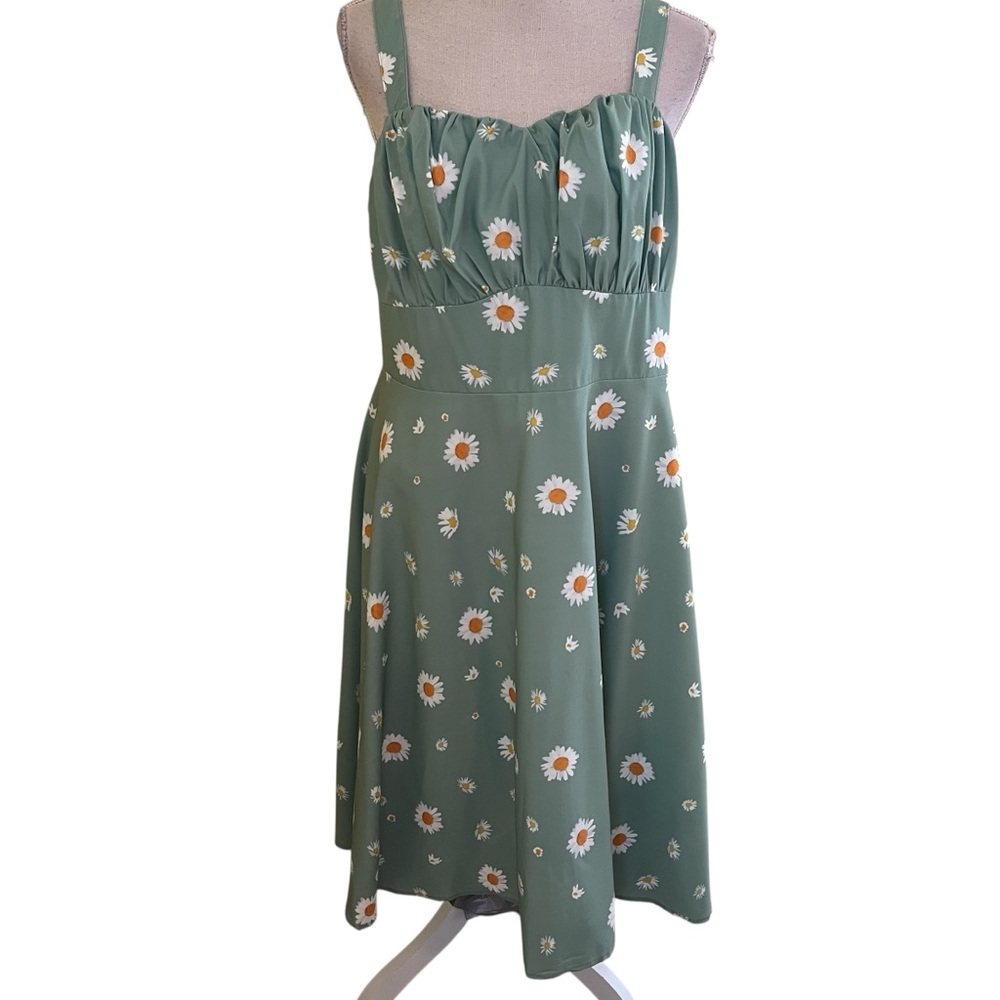 Belle Pogue Green with Daisy Print Aline Sleeveless Midi Sundress XL